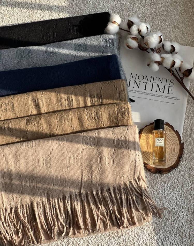 شال موهر گوچي